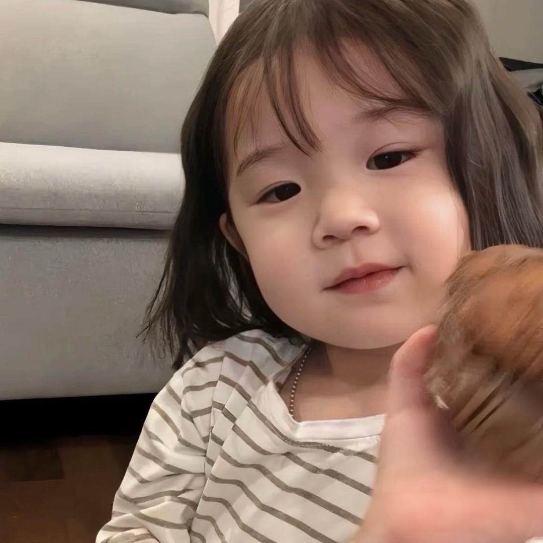 小M.