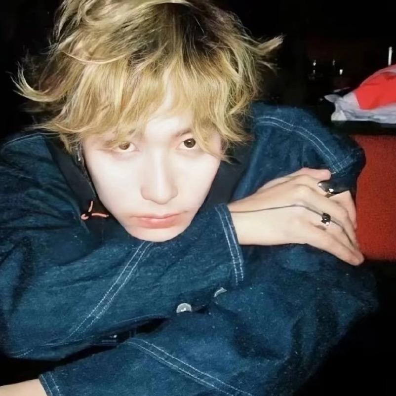 carl，，，，。。