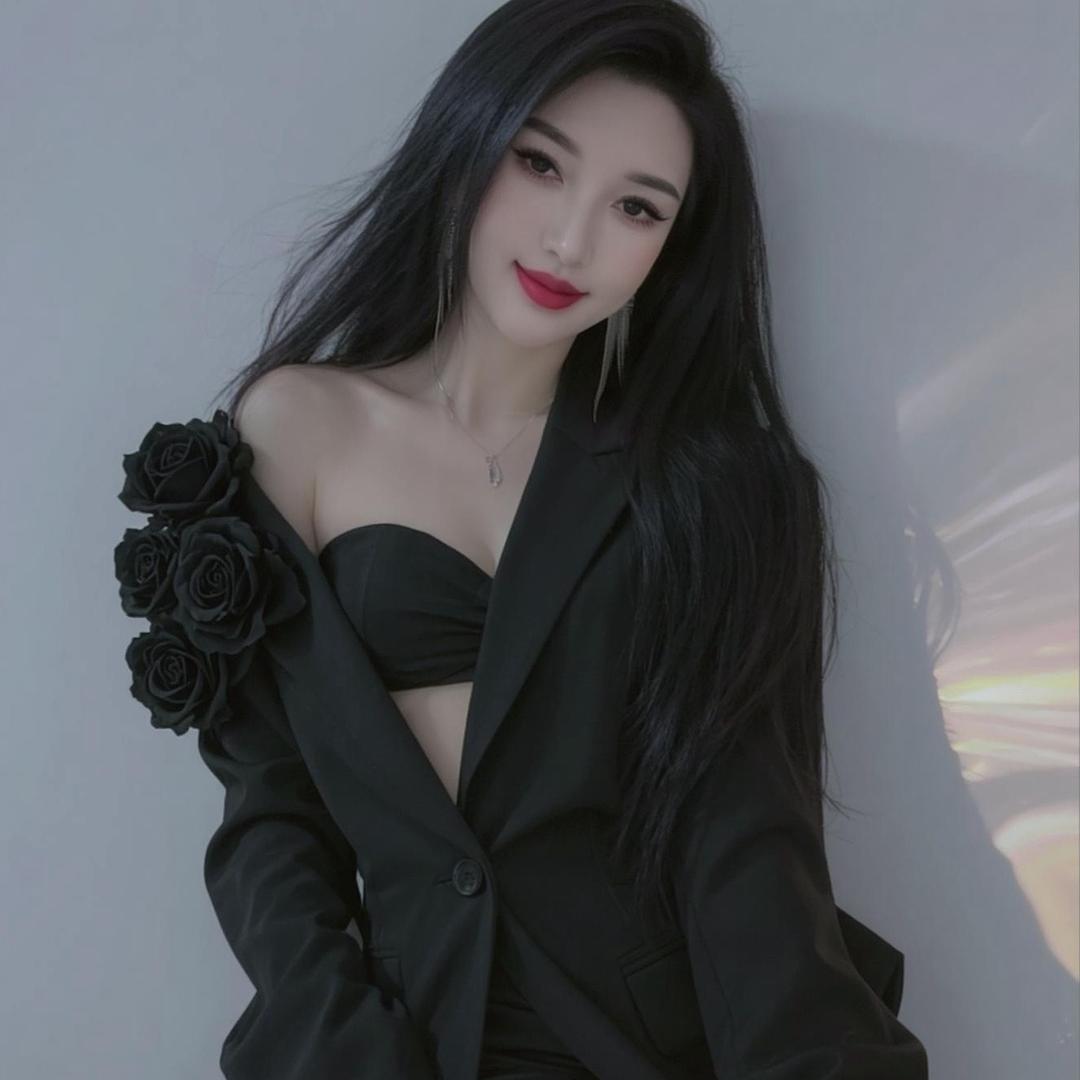 杨小小
