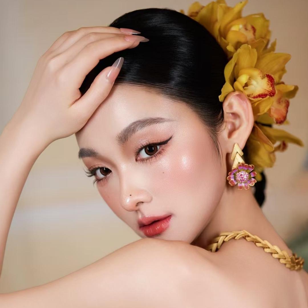 娜小妞💋