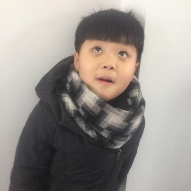 🍁睿子（水河嗑）