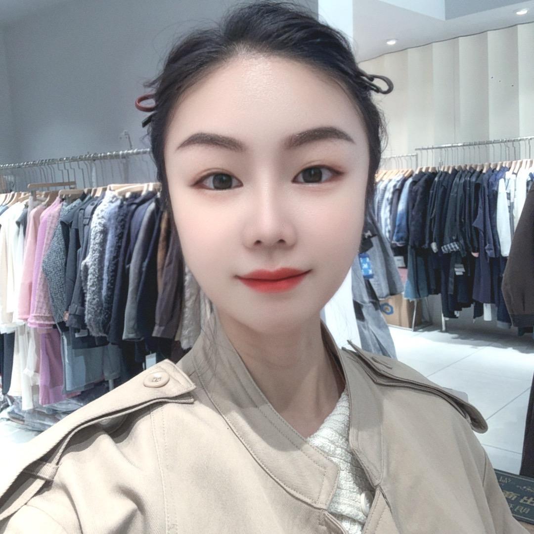 初唯女装