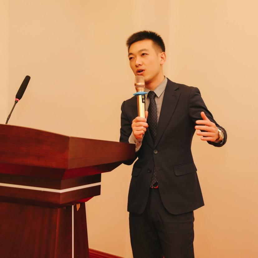 首之然文化陈浪