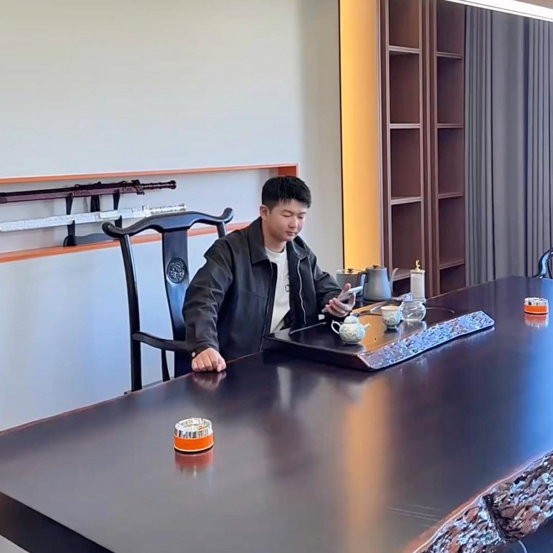 你好，王先生
