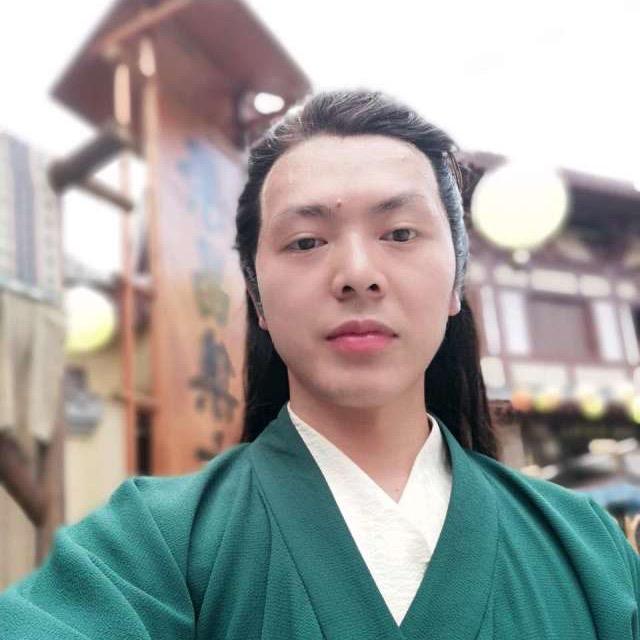 伍嘉壹