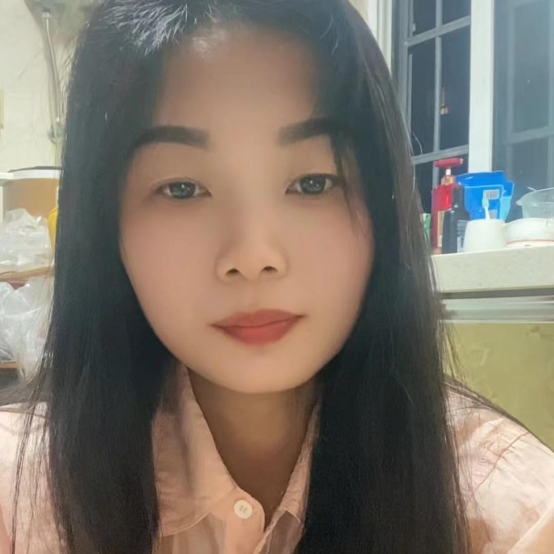 周曼