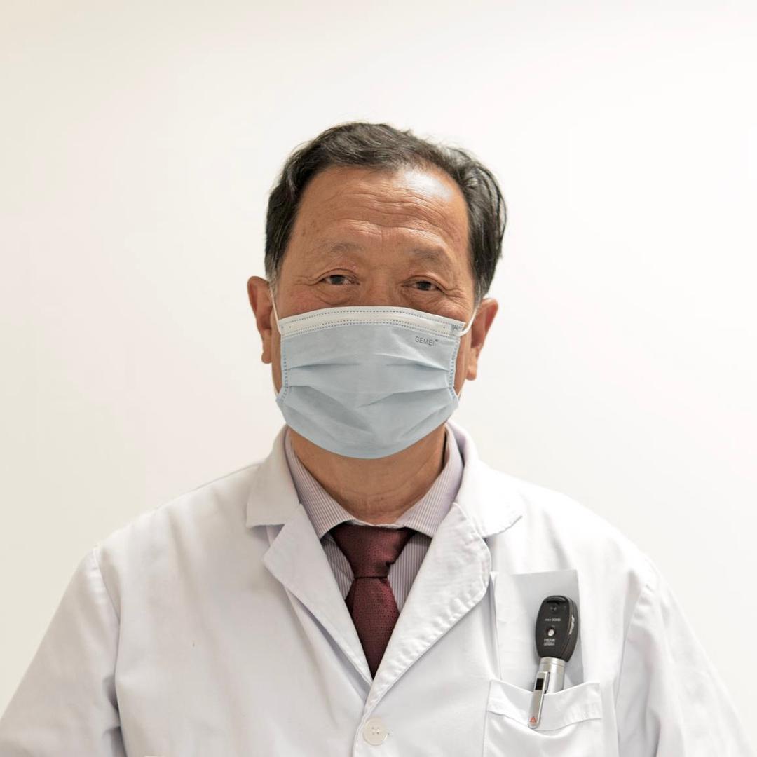 眼科医生张振顺