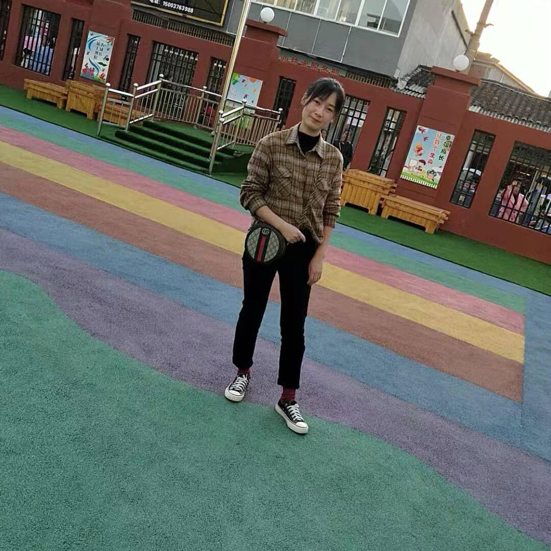乐悠悠.