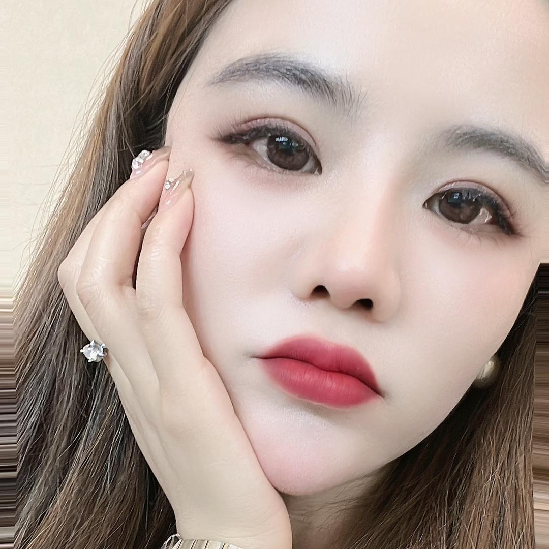 z👄^_^