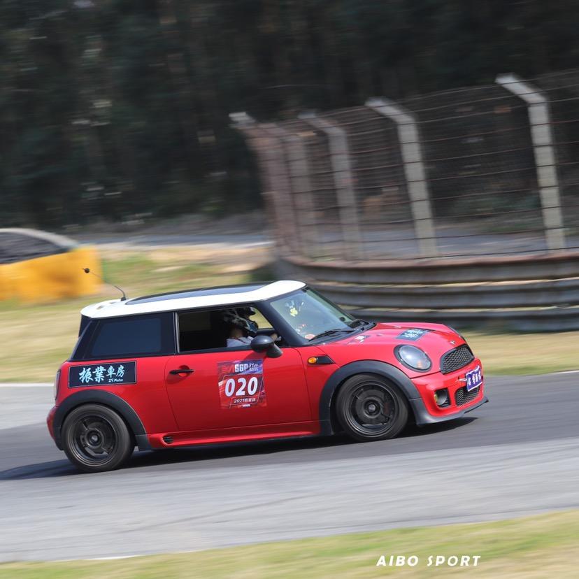 威威猫丶（抖音跌跌）