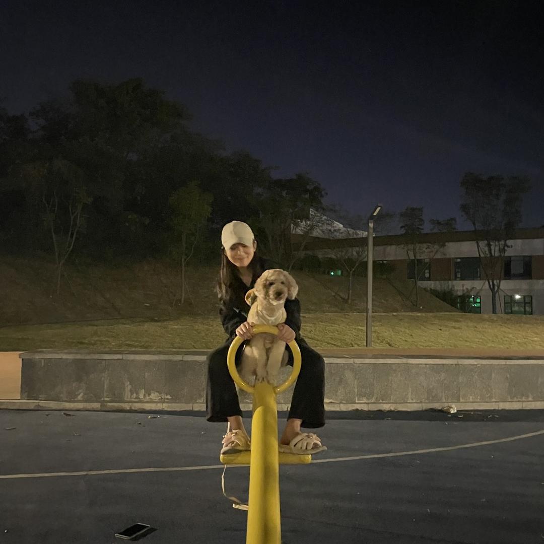 逐渐暴躁的小Q