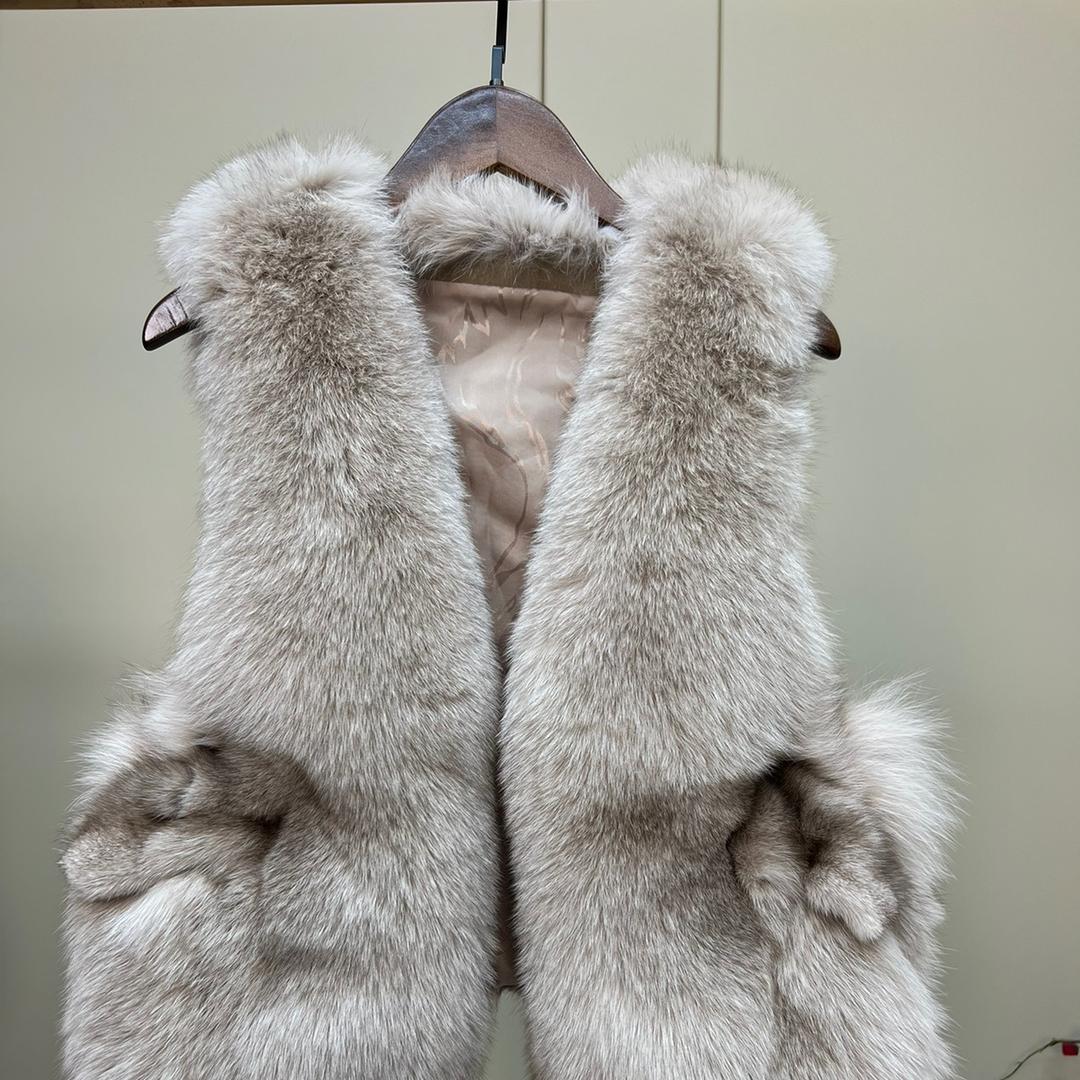 海宁柯雅依都皮草服饰店