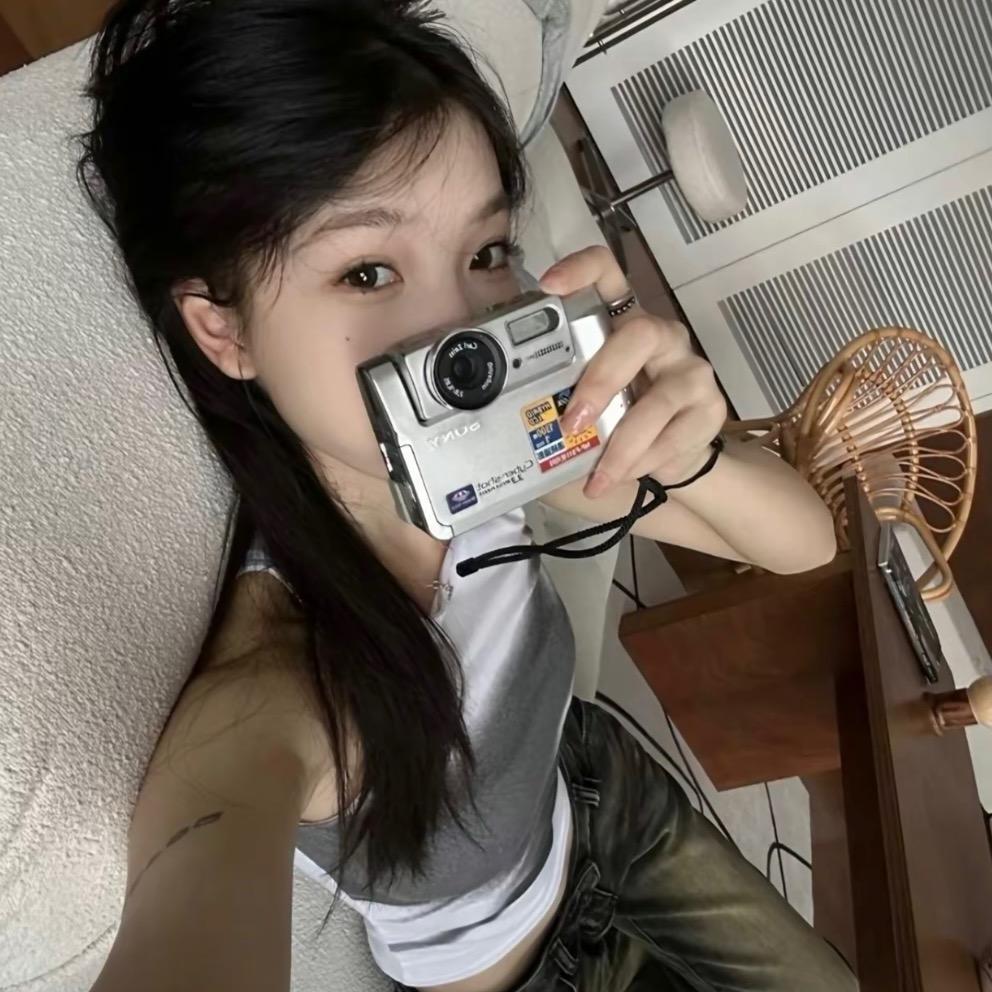 小怪👿