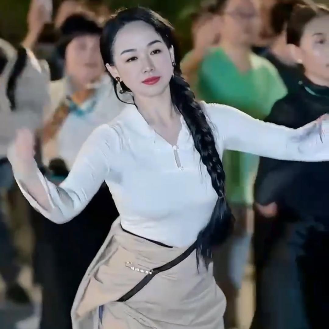 妍希