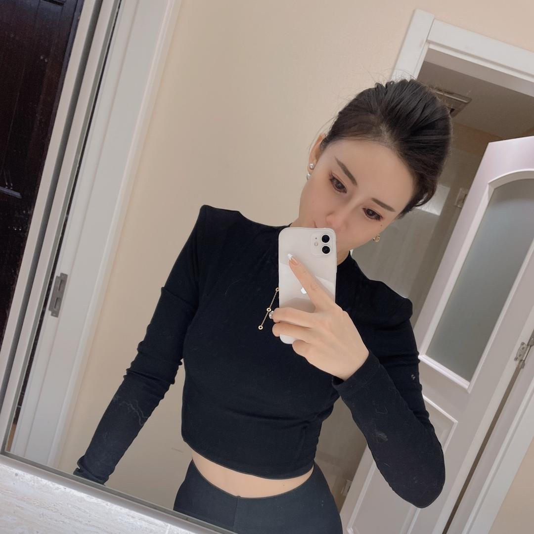 莉💋