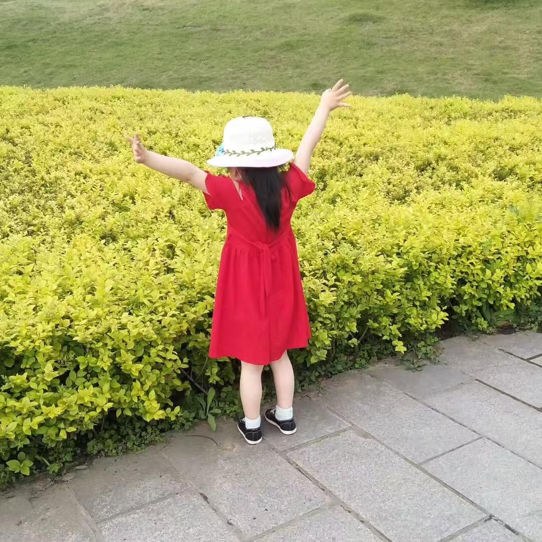 晓玉是小个子