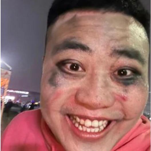 骑鸵鸟的霸王龙