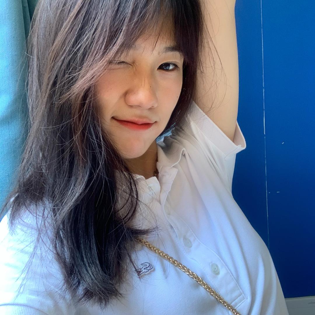 ^不肥的晗