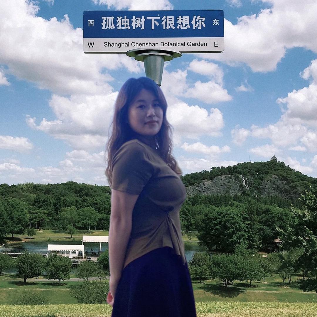 小静爱唱歌