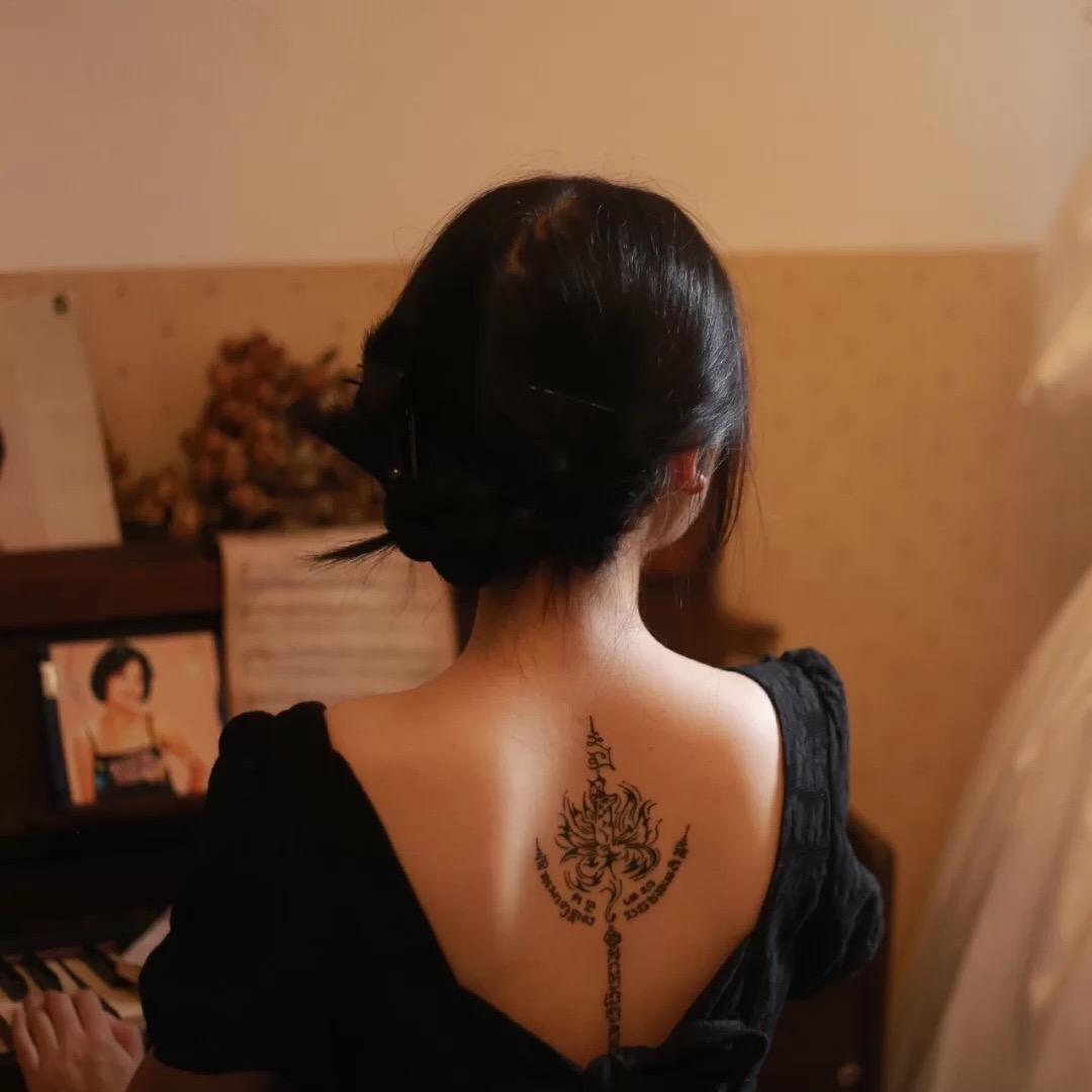 小鹿姐姐