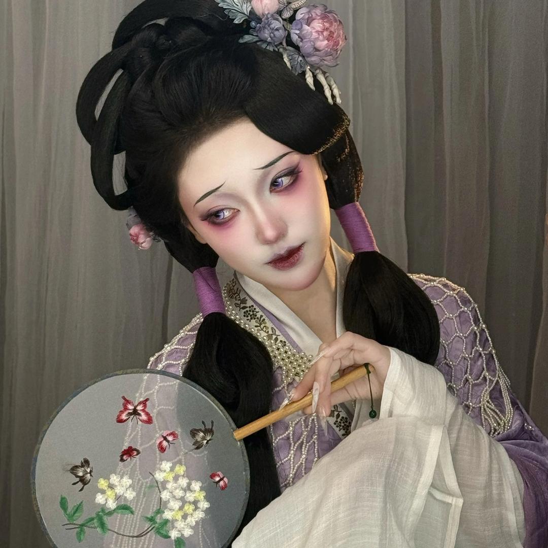 爱化妆的生姜呀.