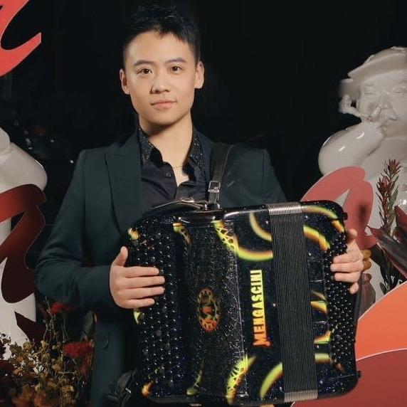 李姝逾手风琴