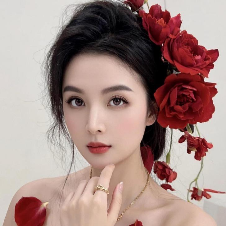 爱笑的女孩👧