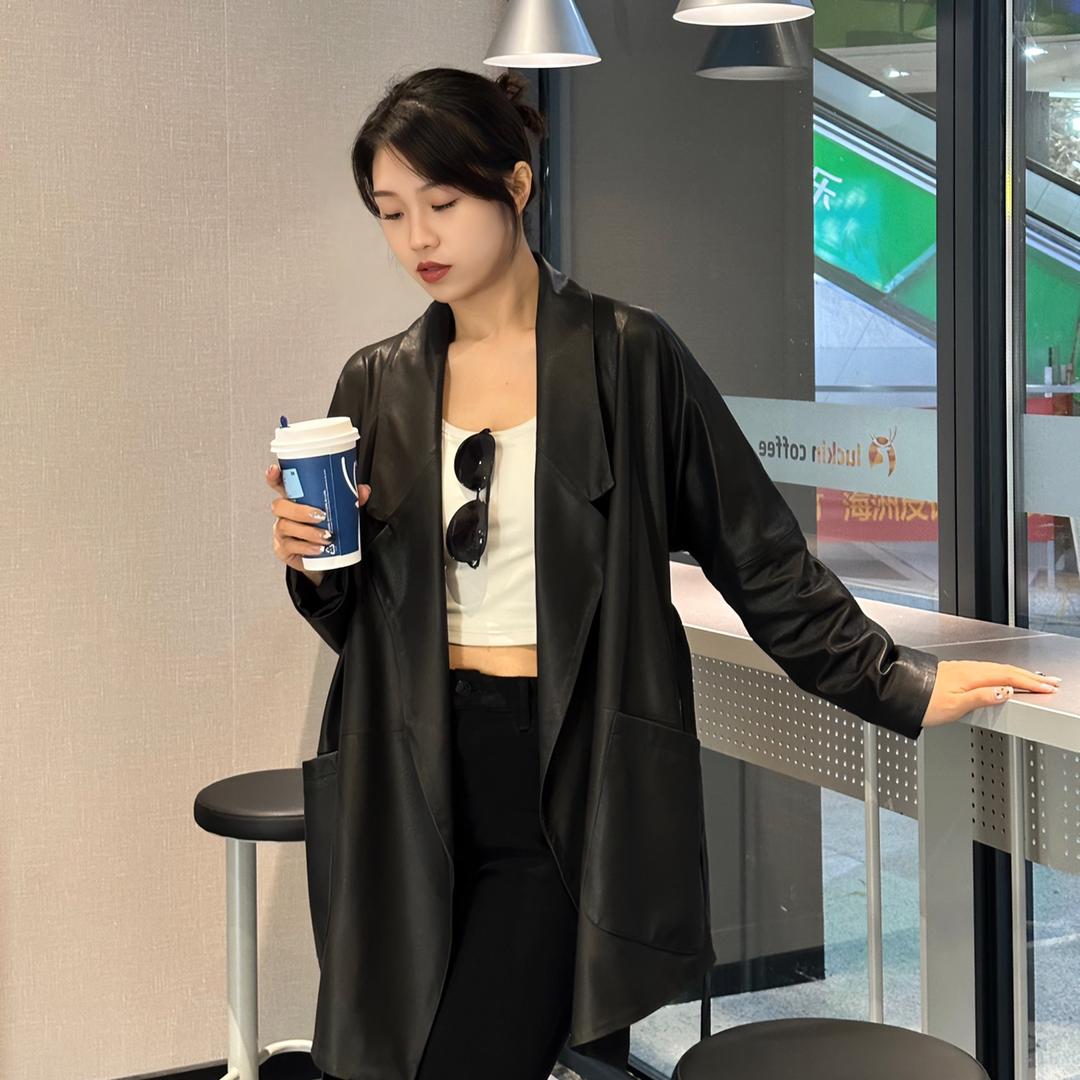 绮雨服饰