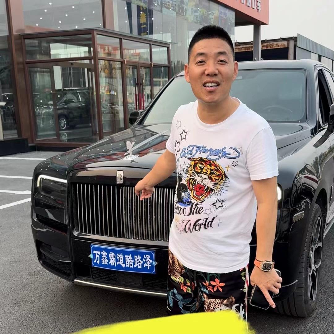 铁岭万鑫霸道酷路泽