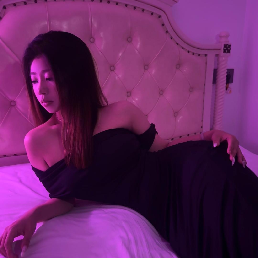 阿 女开