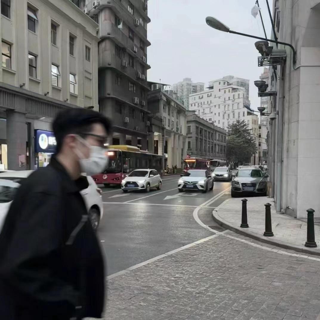 闵大大