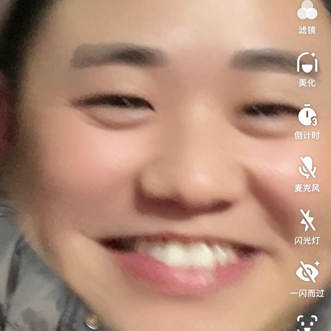 只想吃饱饭。
