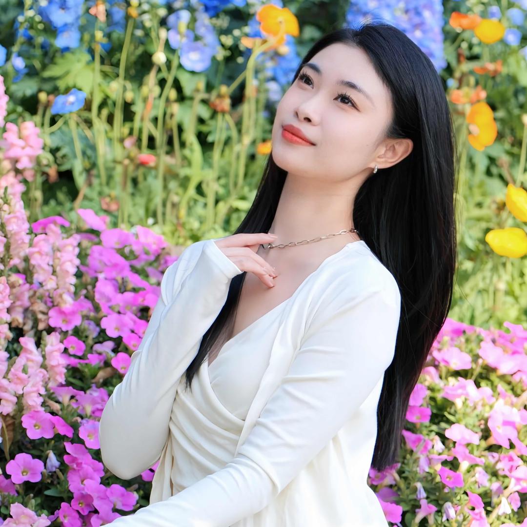 安琦爱拍照