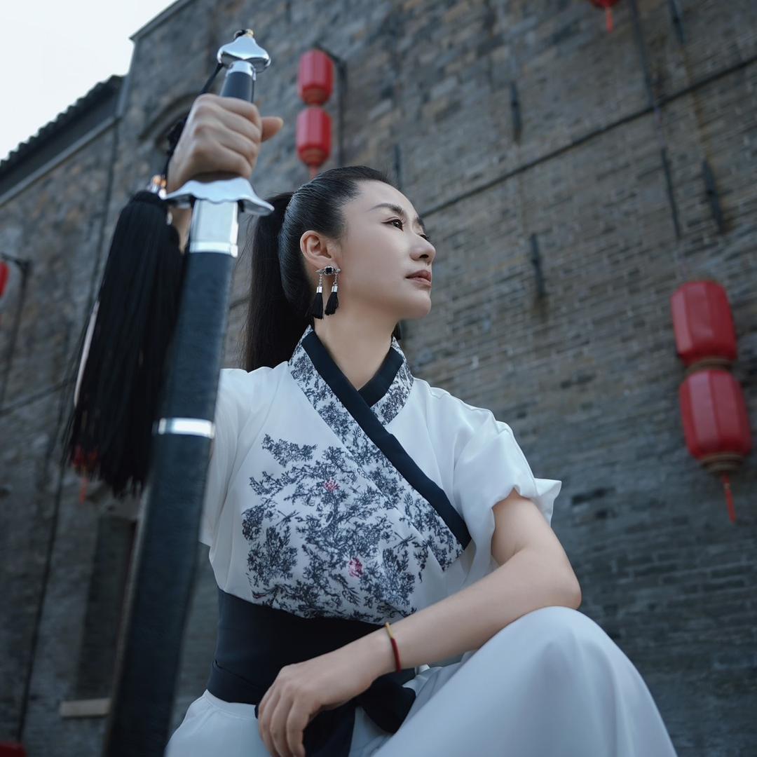 喜欢吃生菜的顾小姐