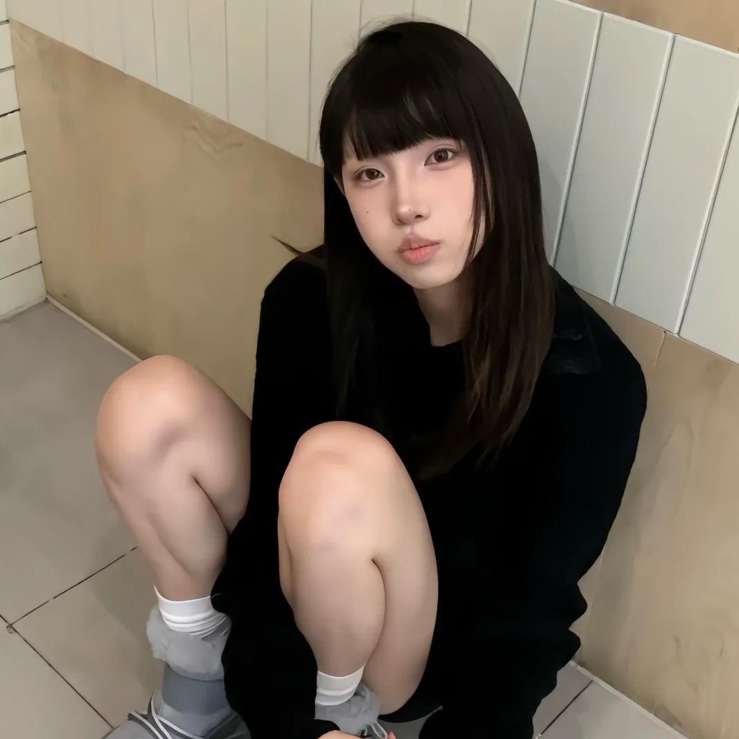7⁷₇