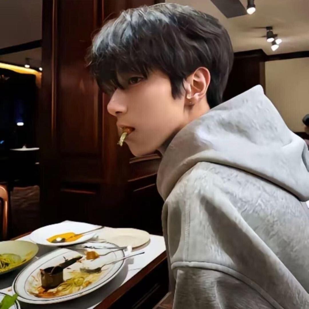 对方正在输入…