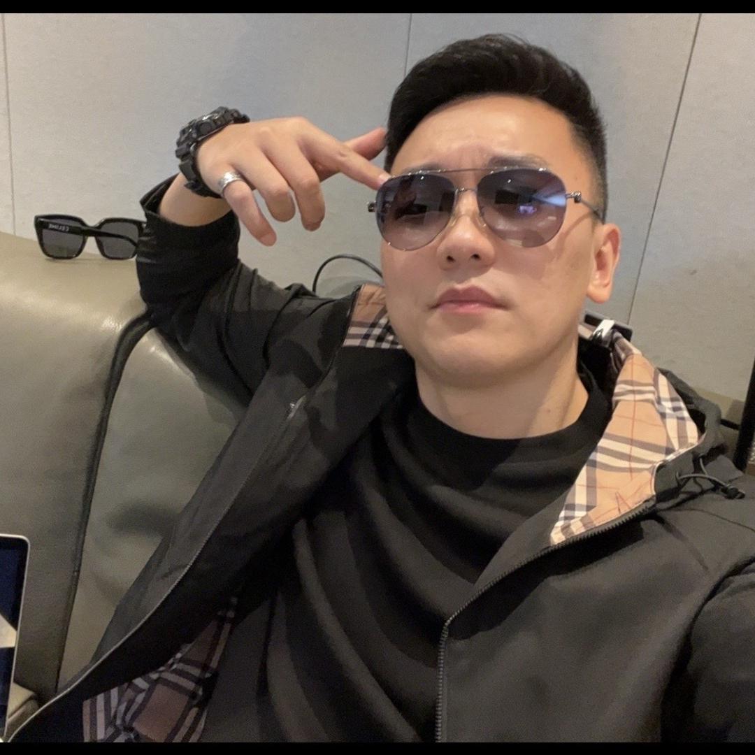 合肥滨湖大飞男装店