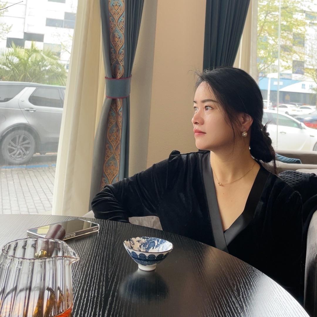 丽丽