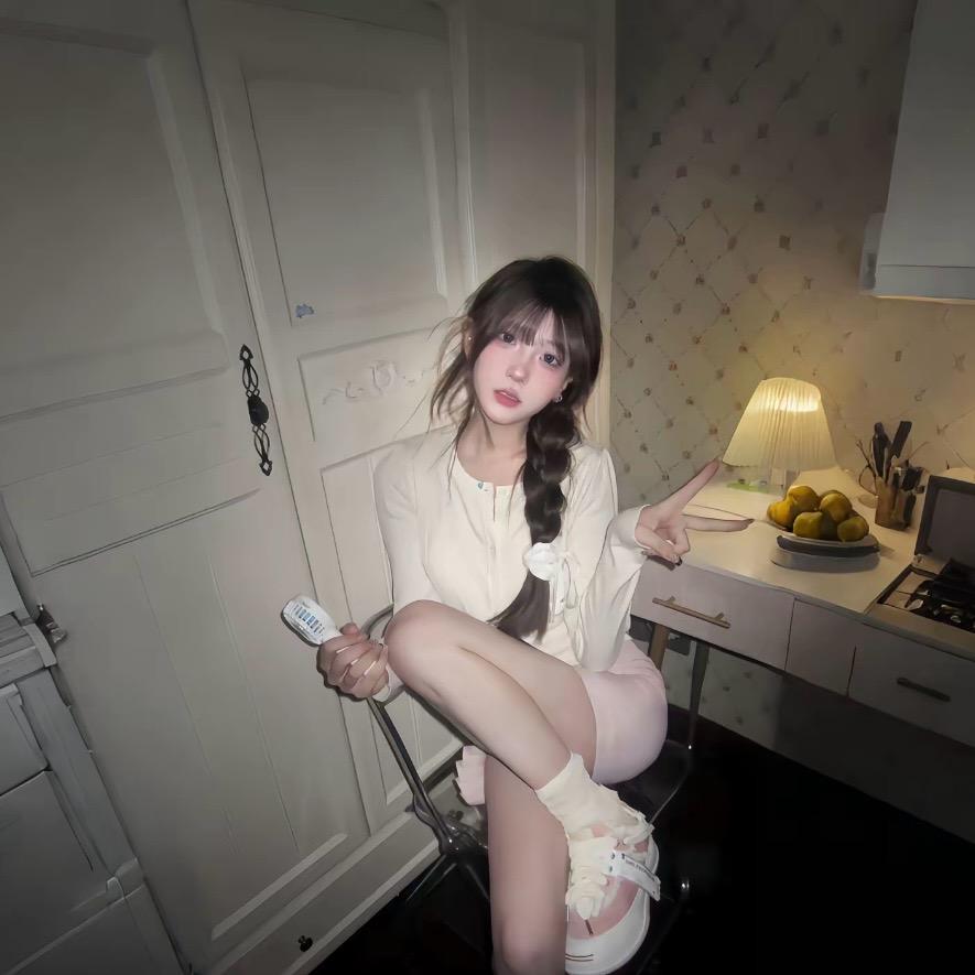 [举手]    [举手]