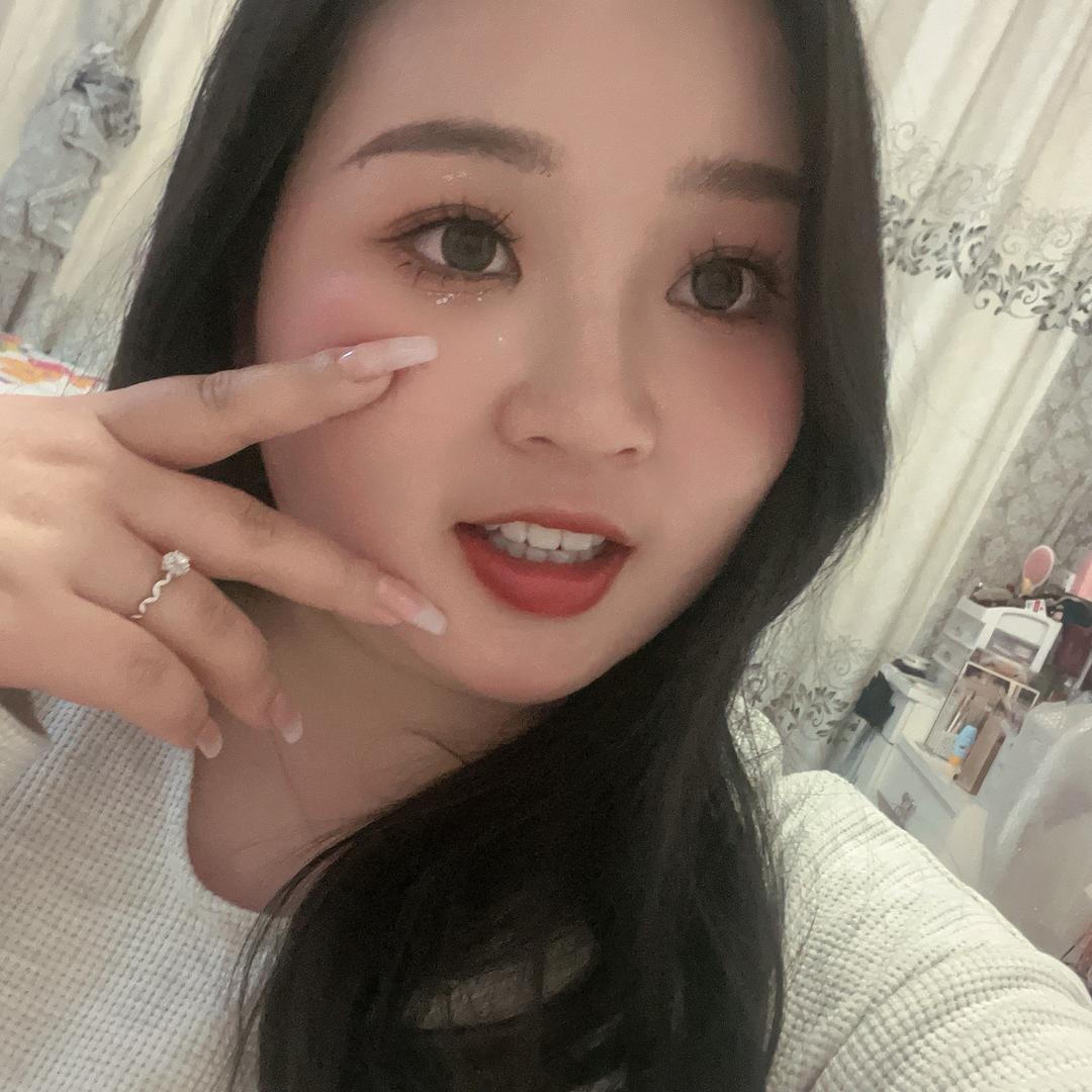 罗平 恭禧发裁 中式翘睫