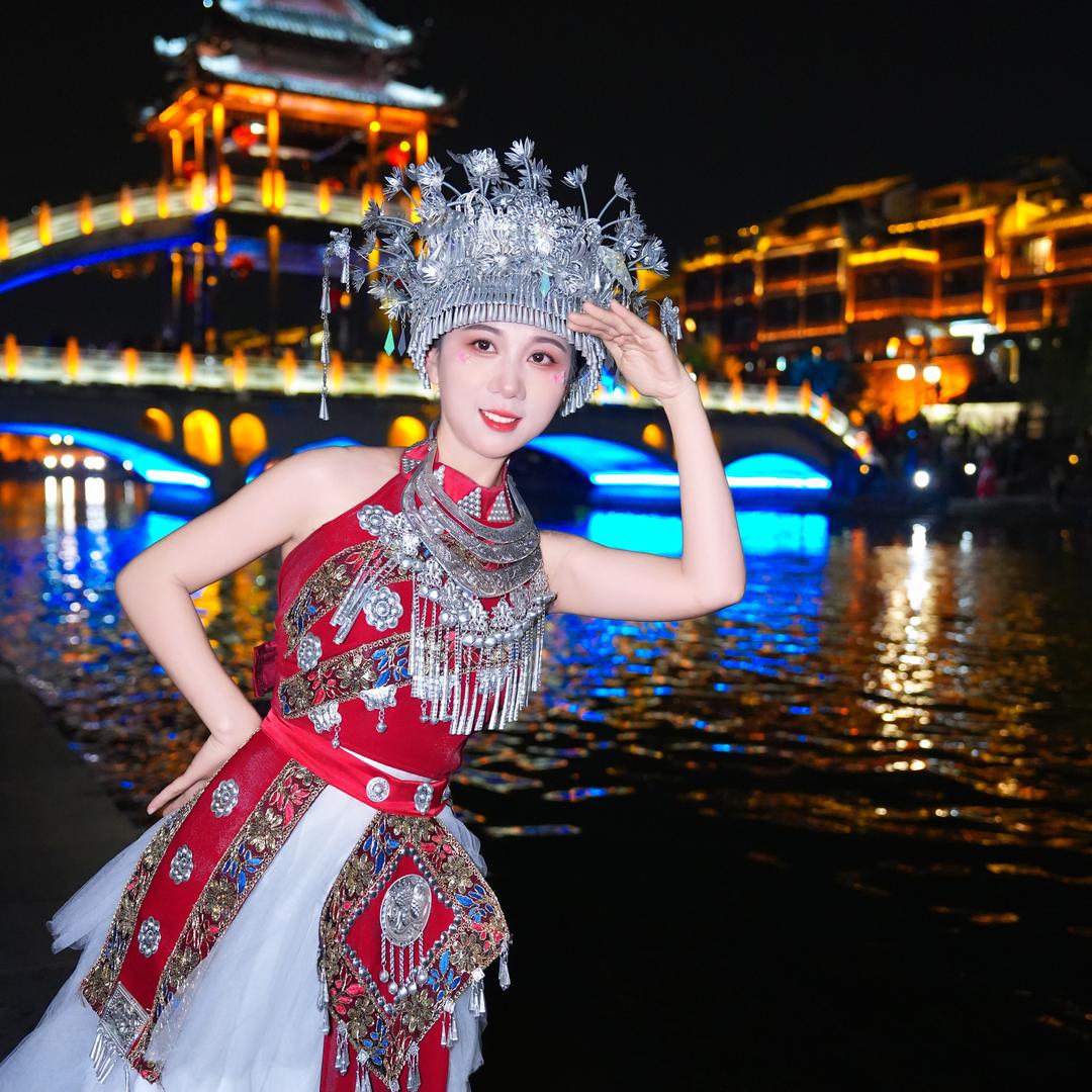 罗罗💃