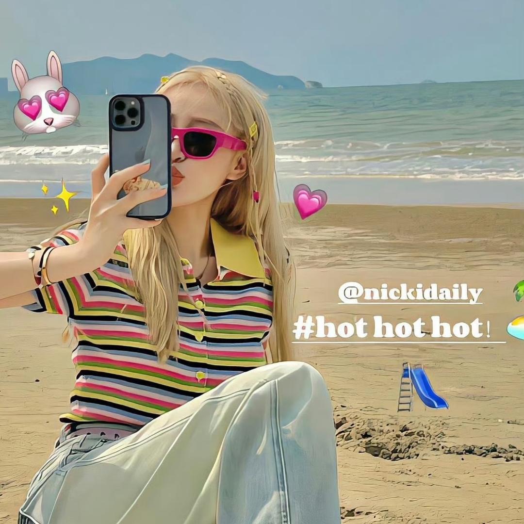 👑