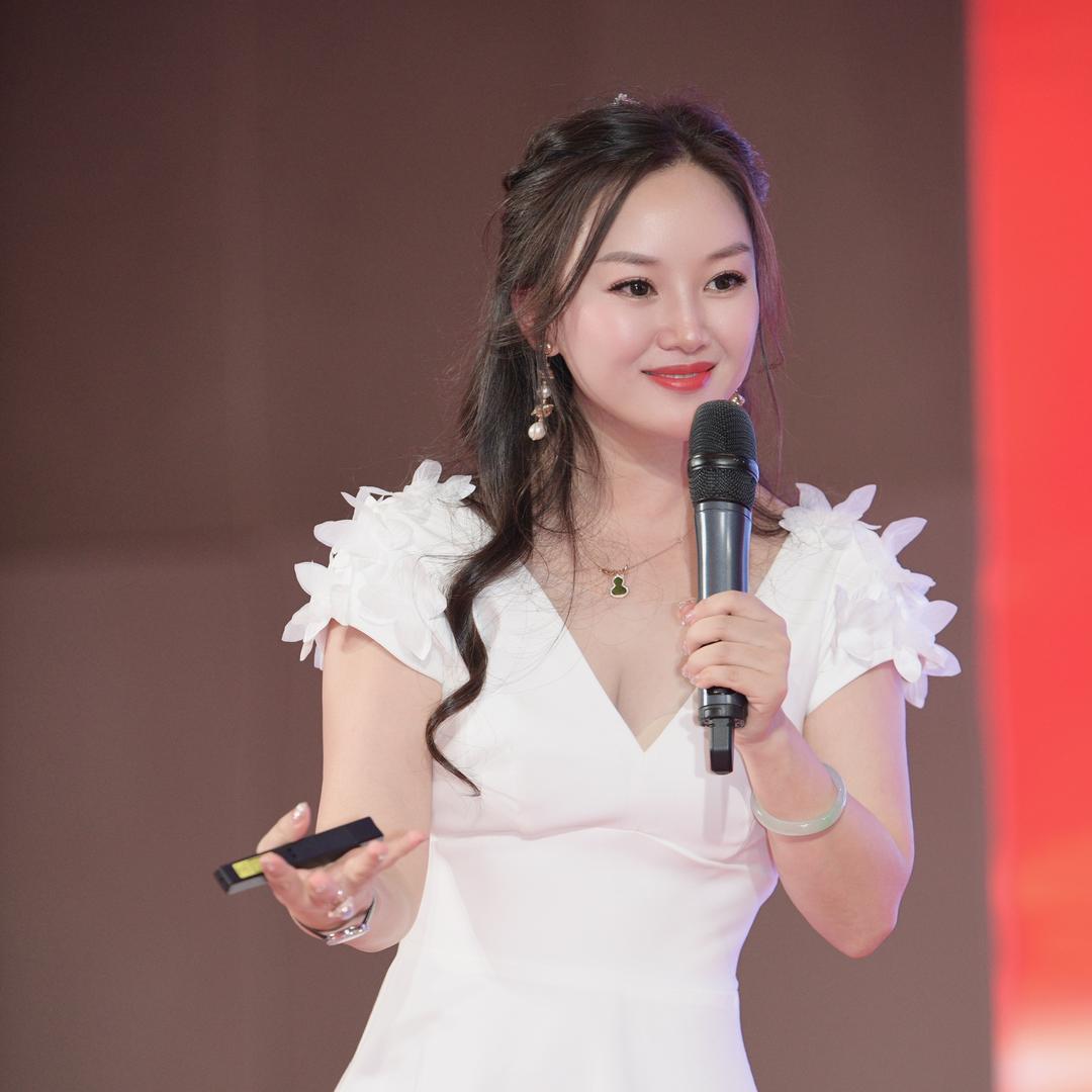 Tina 讲同城直播