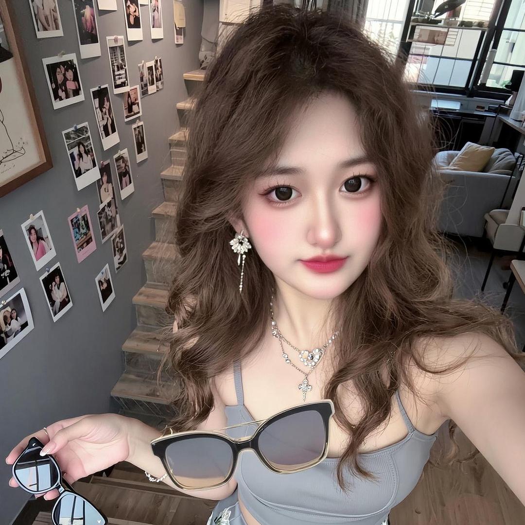 @  绿  的