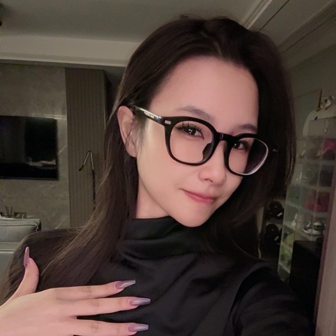78斤的粉红顽皮抱