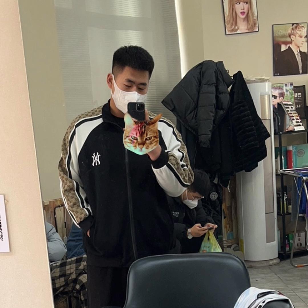 踹完瘸子我就跑