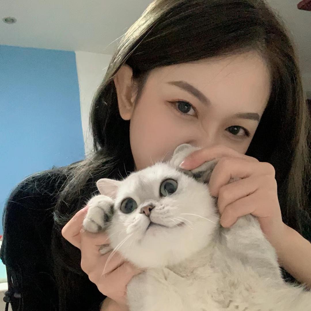 旺仔爱吃草莓