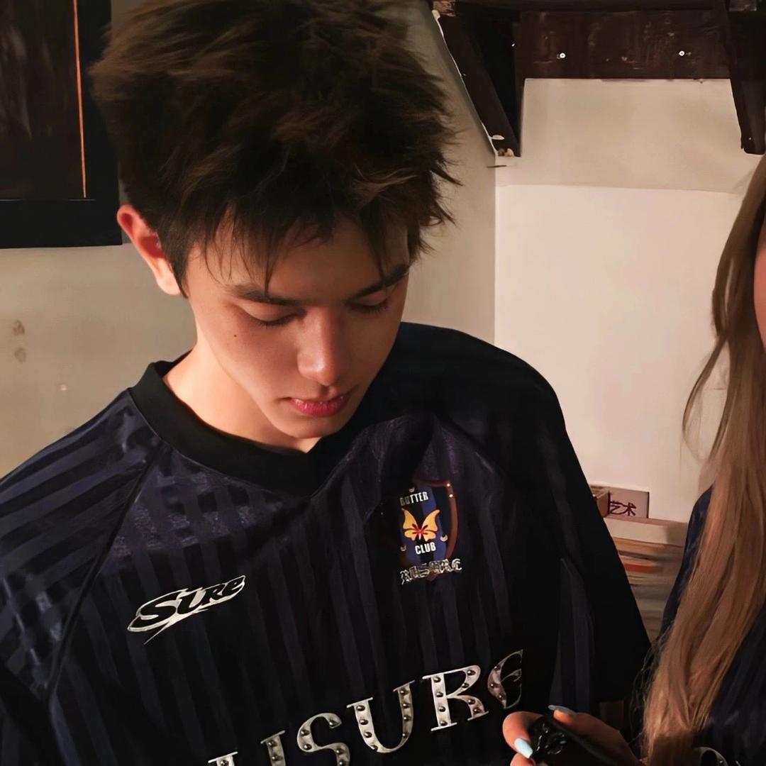 神曲(爱玩三角洲)