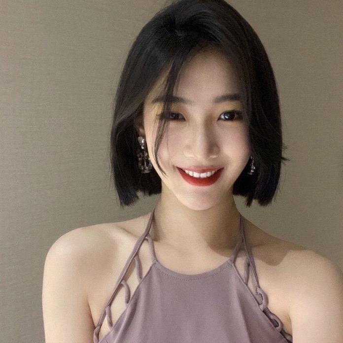 圈外女友团🀄️