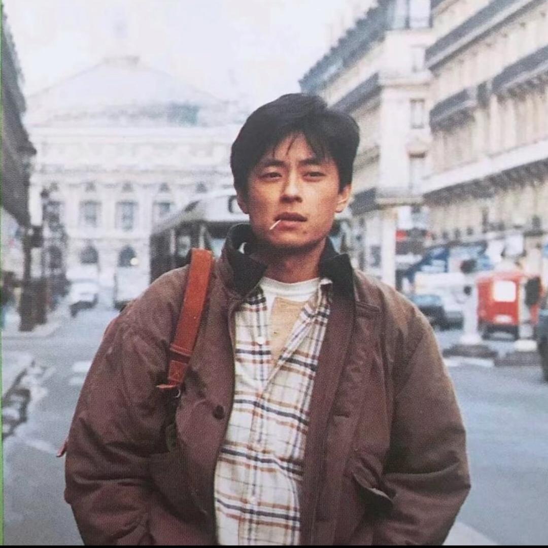 Lyu智.